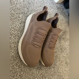 Sketchers Memory Foam Washable Sneakers